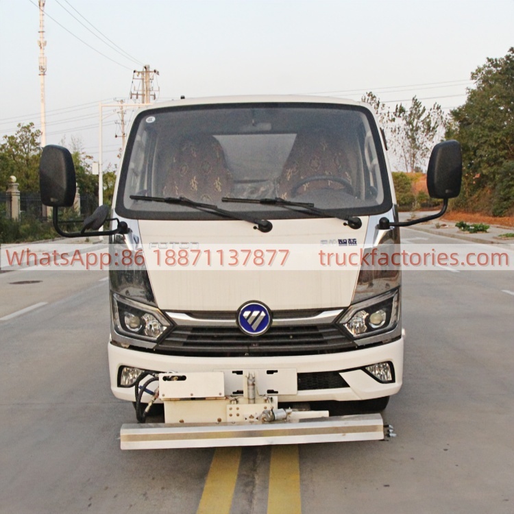 扫路卡车\9. CLT5041TYHBEV-A型纯电动路面养护车