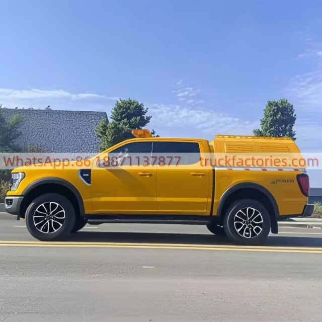 皮卡\福特四驱皮卡车