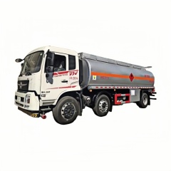 东风d3v三轴15吨油车