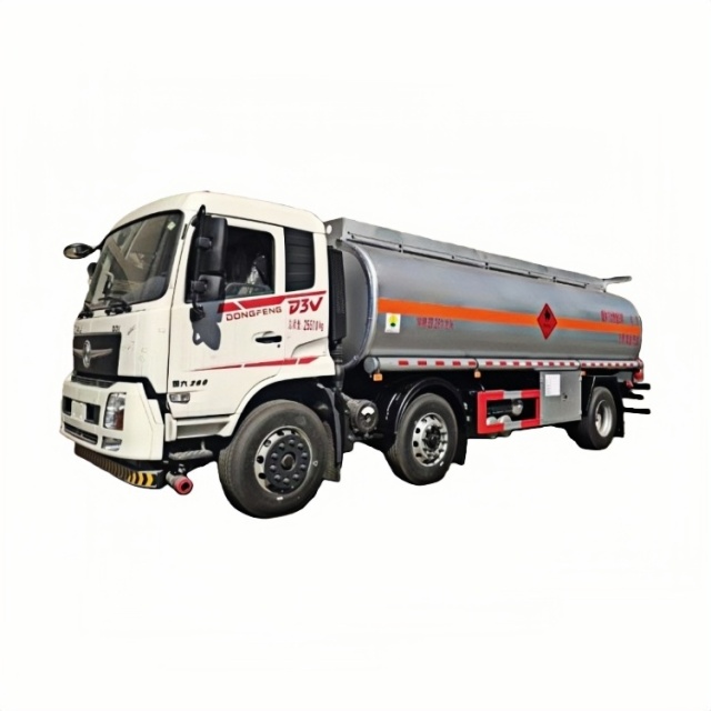 东风d3v三轴15吨油车