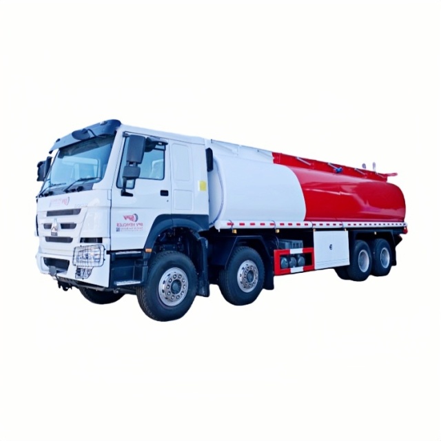 豪沃出口后八轮