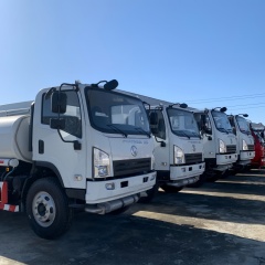 出口陕汽油罐卡车