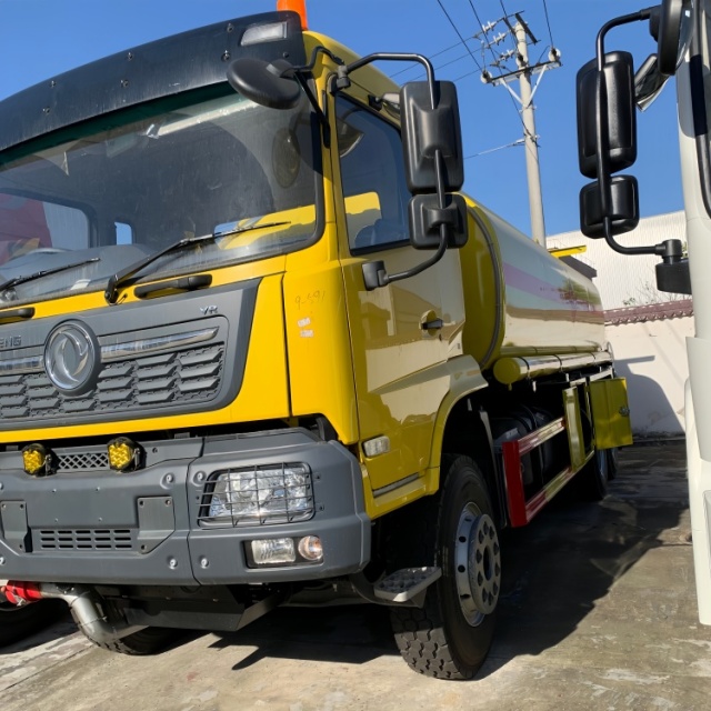 出口东风后八轮