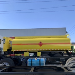 出口东风后八轮