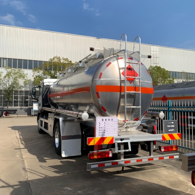 汕德卡单桥甲醇