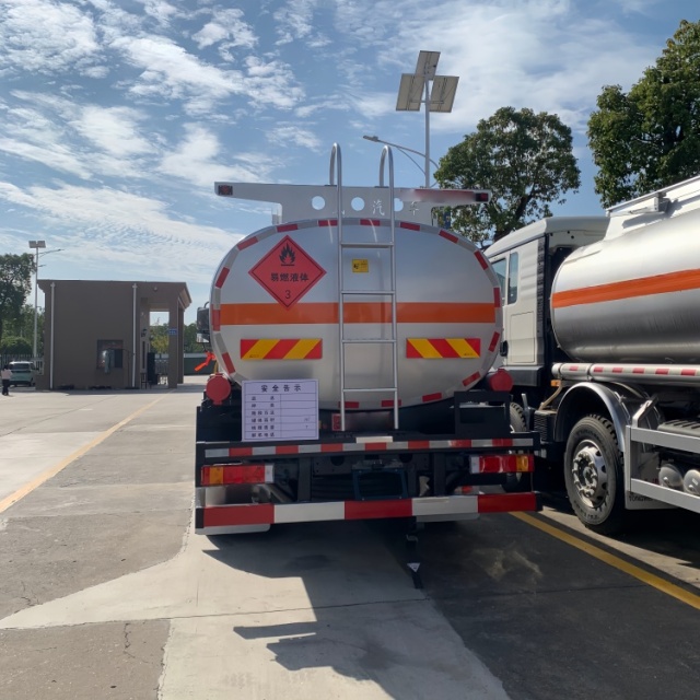 锦程220马力10吨