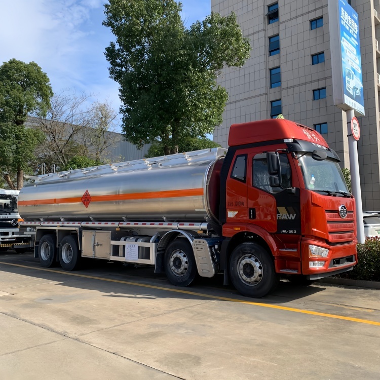 解放20吨油车