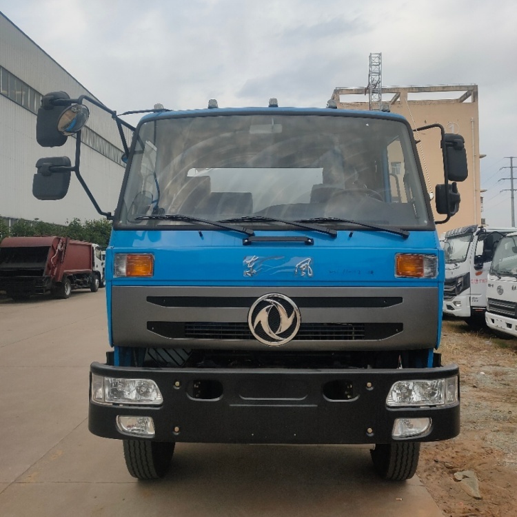 东风145油车10吨