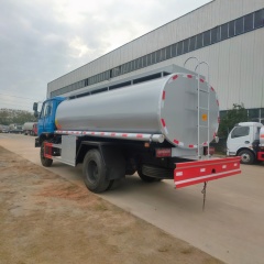 东风145油车10吨