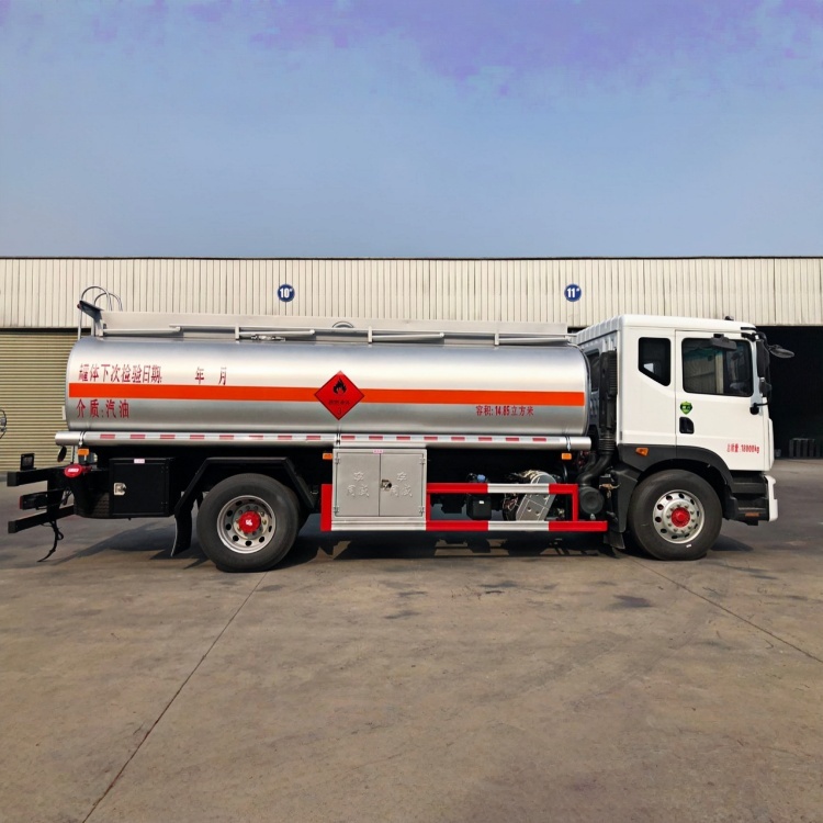 东风D9油车10吨