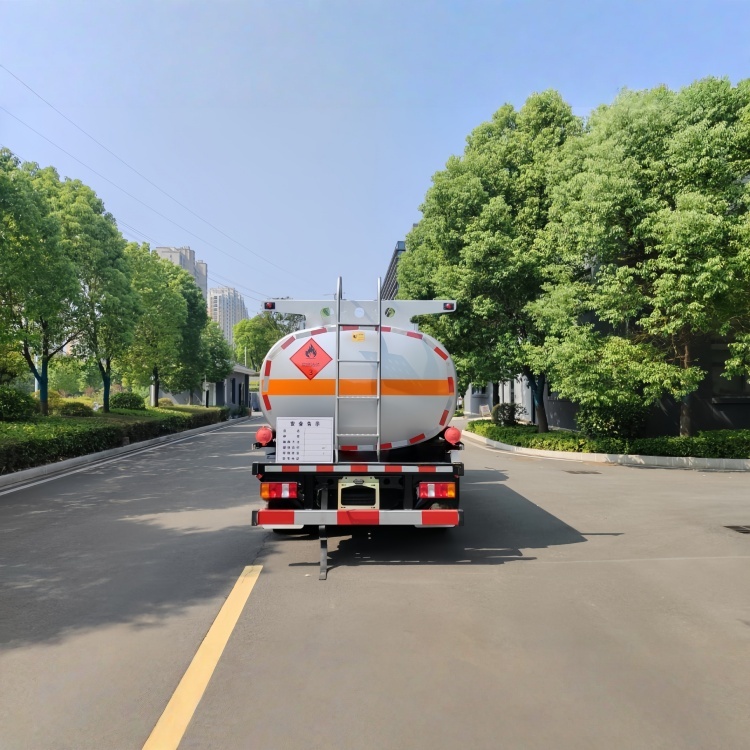豪沃5吨