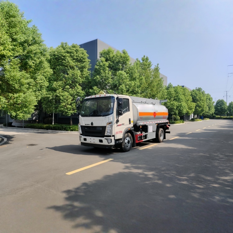 豪沃5吨