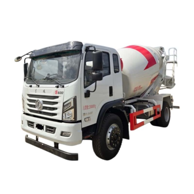 Dongfeng S600 Single Axle 7.5 Cubic Meter Concrete Mixer Truck Yuchai 240 HP Commercial Concrete Tank Truck