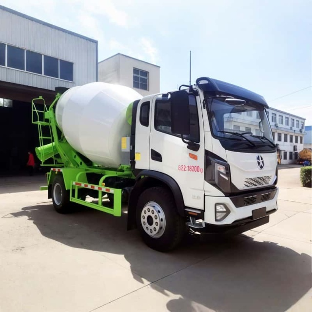 Dayun Mixer Truck 7.5 Cubic Meter Concrete Tank Truck Concrete Transport Truck for Construction Sites