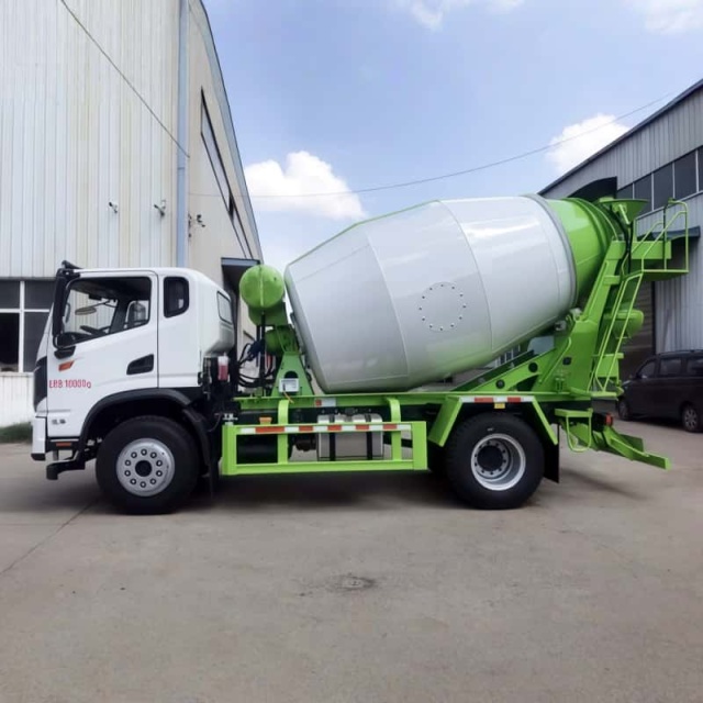 Dayun Mixer Truck 7.5 Cubic Meter Concrete Tank Truck Concrete Transport Truck for Construction Sites