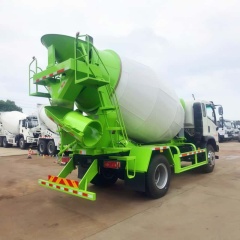 China Dayun 7.5 cubic meter cement mixer truck, Fast 8-speed engineering concrete mixer truck