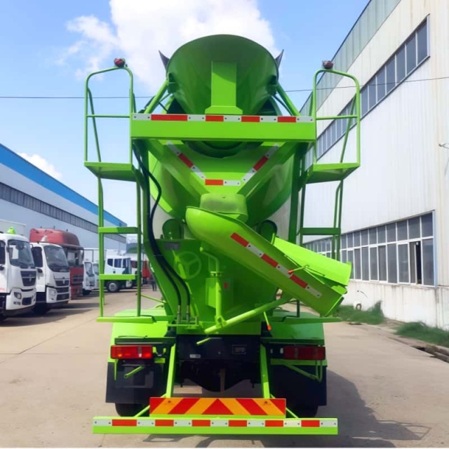 Dayun Mixer Truck 7.5 Cubic Meter Concrete Tank Truck Concrete Transport Truck for Construction Sites
