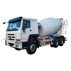 重汽豪沃3桥揽拌车