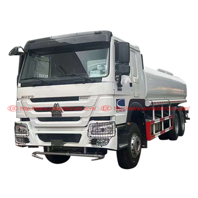 重汽豪沃20方洒水车