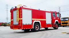重汽豪沃消防车