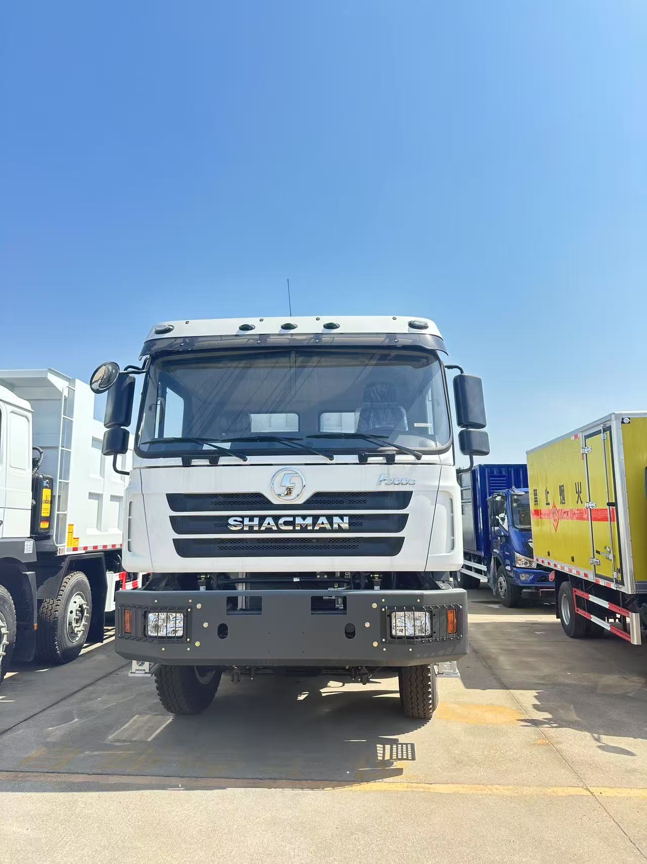 自卸车