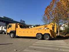 重汽豪沃重载救援车