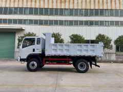 重汽豪沃单桥自卸车