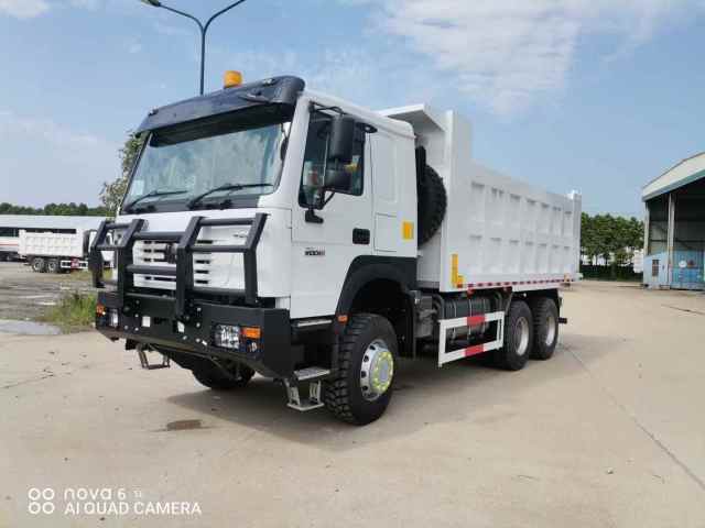 Sinotruk HOWO Three-Axle Dump Truck - Commercial Dump Truck