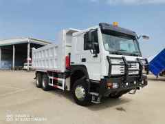 Sinotruk HOWO Three-Axle Dump Truck - Commercial Dump Truck