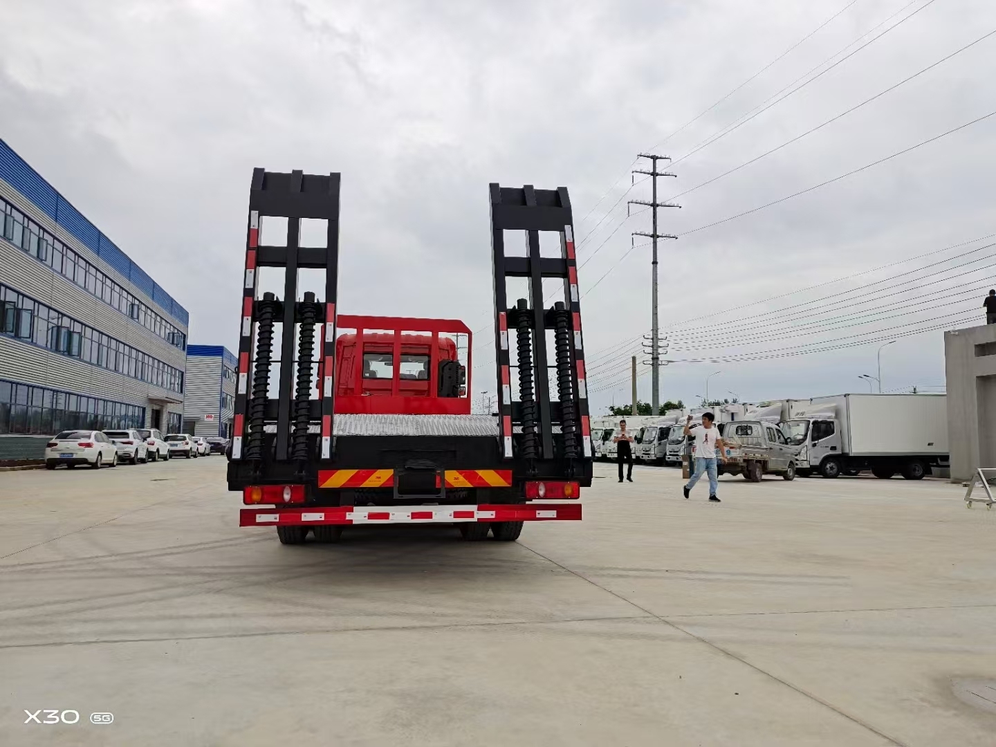 flatbed truck