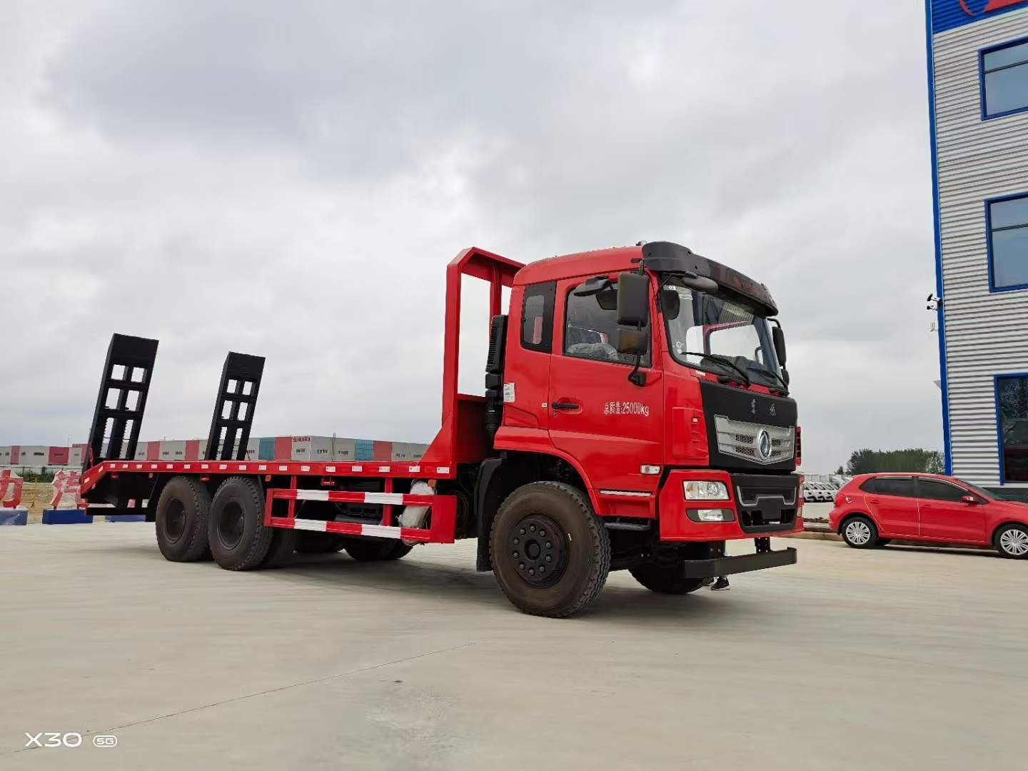 flatbed truck