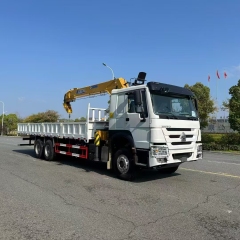 Sinotruk HOWO Truck Crane - 4-Axle Model