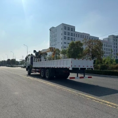 Sinotruk HOWO Truck Crane - 4-Axle Model