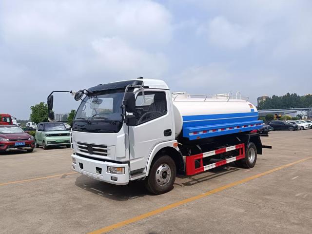 出口俄罗斯水罐车