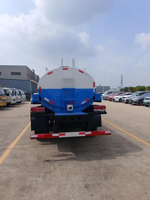 出口俄罗斯水罐车