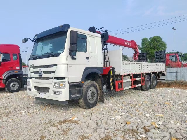 出口专供随车吊