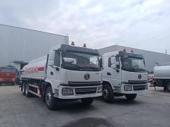 出口中东陕汽后八轮油罐车