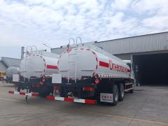 出口中东陕汽后八轮油罐车