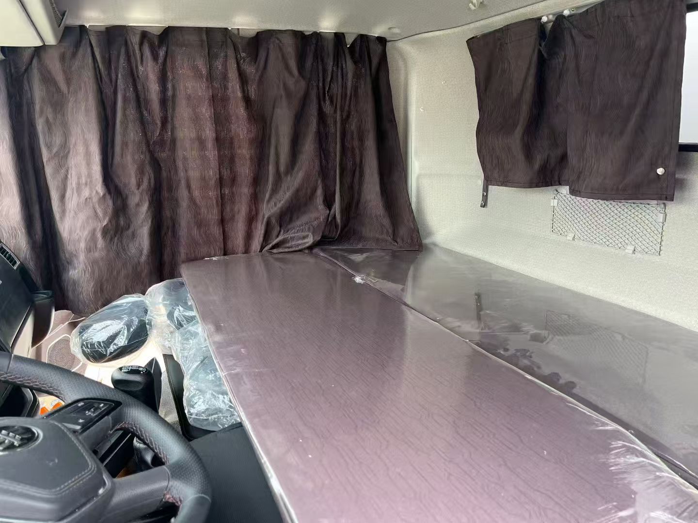 refrigerator truck
