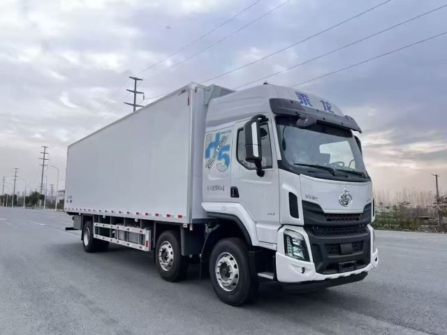 freezer refrigerated truck