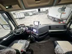 freezer refrigerated truck