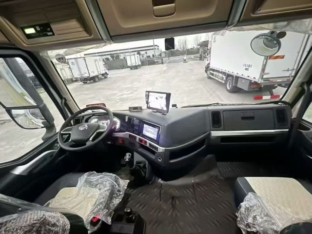 freezer refrigerated truck