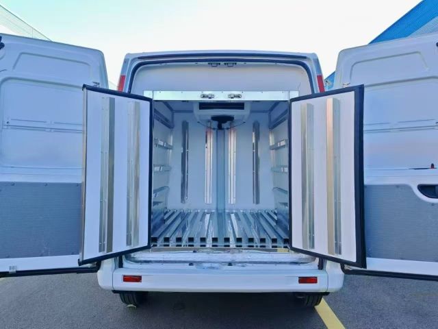 refrigerator truck