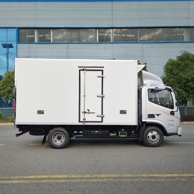 refrigerator truck