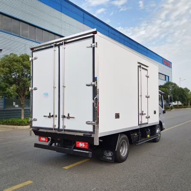 refrigerator truck