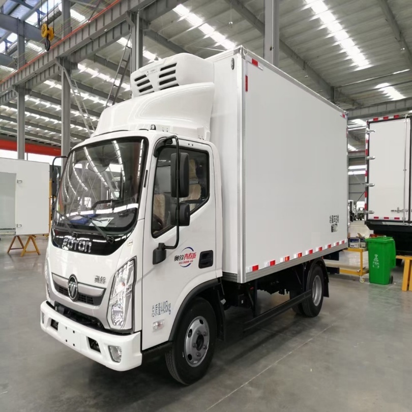 Refrigerator truck