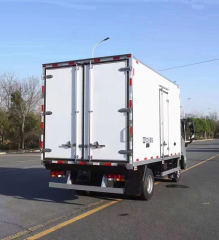 Refrigerated truck