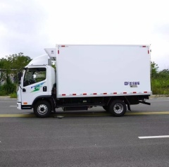 Refrigerator truck