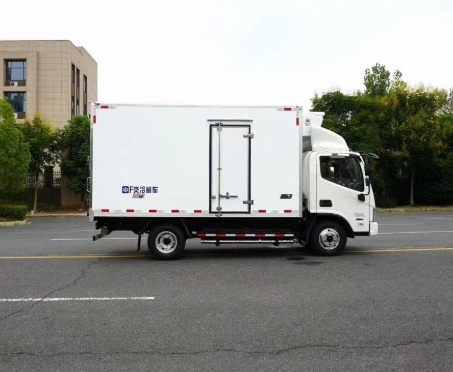 Foton Aumark  4.2m Pure Electric Blue-Plate Refrigerated Truck