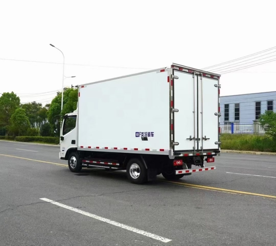 Foton Aumark  4.2m Pure Electric Blue-Plate Refrigerated Truck